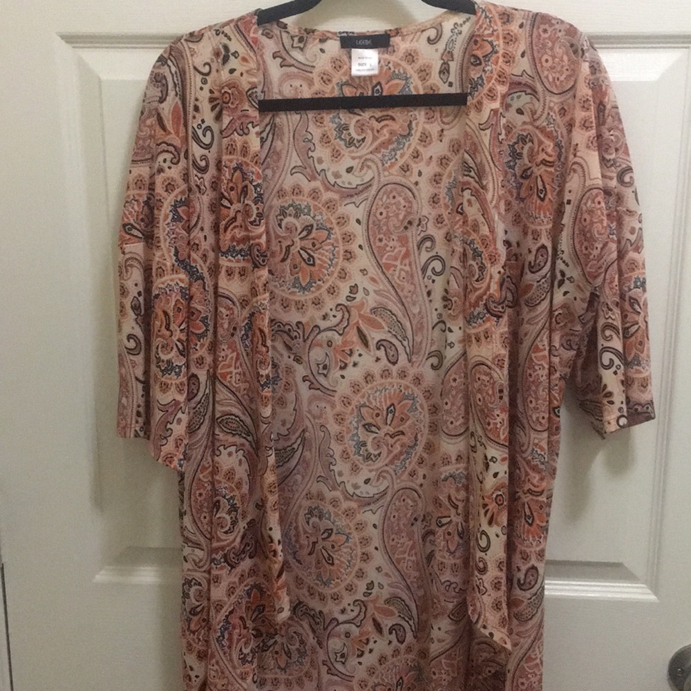 Quarter length sleeve kimono